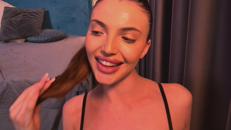 KarmaFoxx's Streamate show and profile