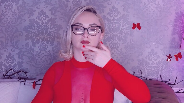 EllianaReese's Streamate show and profile