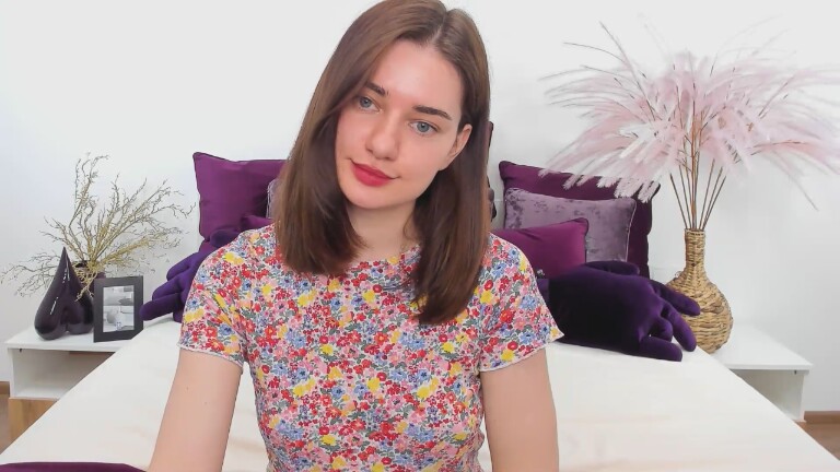 DemiLinda's Streamate show and profile