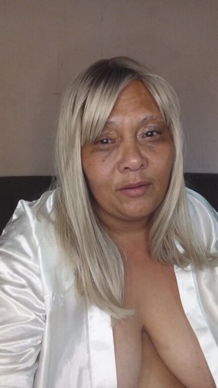 Juicycurvy's Streamate show and profile