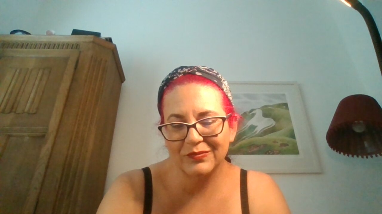 KinkyCorina
