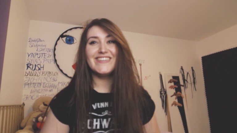 SYIA's Streamate show and profile