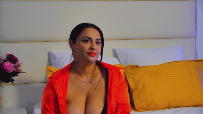 MayaMuseX's Streamate show and profile