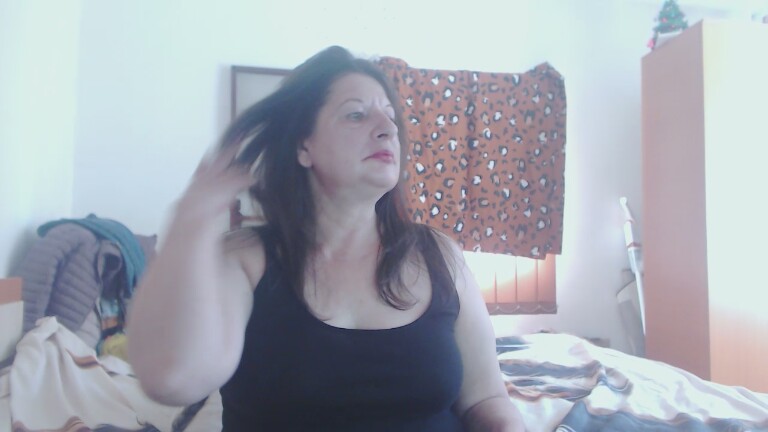 ExtasyMature's Streamate show and profile